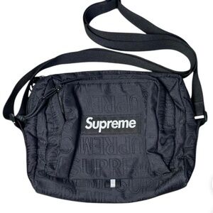 Supreme Shoulder Bag ‘Black’